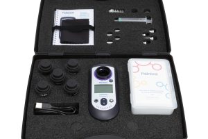 Advanced pool water testing with Pooltest Expert